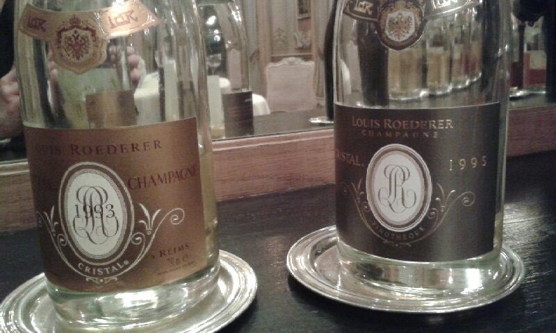 LouisRoederer_'s tweet photo. Jolie tranche d’histoire de #Cristal sur les 30 dernières années partagée avec nos amis @rajatparr @crusewine -JBl https://t.co/qKu2LQ4xQs