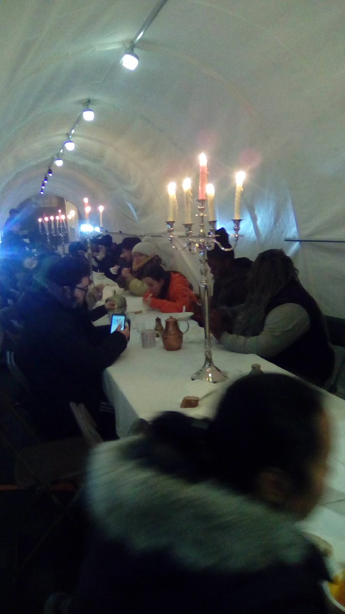 JennyLebard's tweet photo. Merci à l'association #La paume de terre, #XTNT et l'OMAC pour cette soirée soupe des lumières ! https://t.co/MC8ijxcsTV