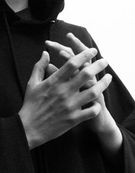 filmsfern's tweet image. finn wolfhard is the complete definition of aesthetic