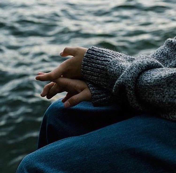 filmsfern's tweet image. finn wolfhard is the complete definition of aesthetic