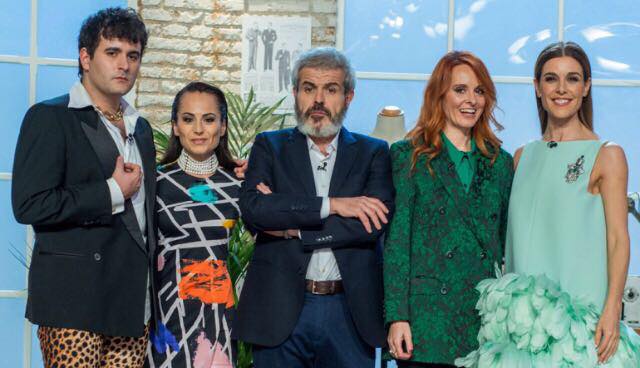 MLuengoOfficial's tweet photo. Raquel Sánchez Sílvia presentará el estreno del programa Maestros de Costura el próximo lunes 12 de febrero con uno de nuestros diseños. 
#raquelsanchezsilva #MaestrosDeLaCostura #maestrosdecostura #marcosluengo #mlss17 https://t.co/AWeRcPpV7r