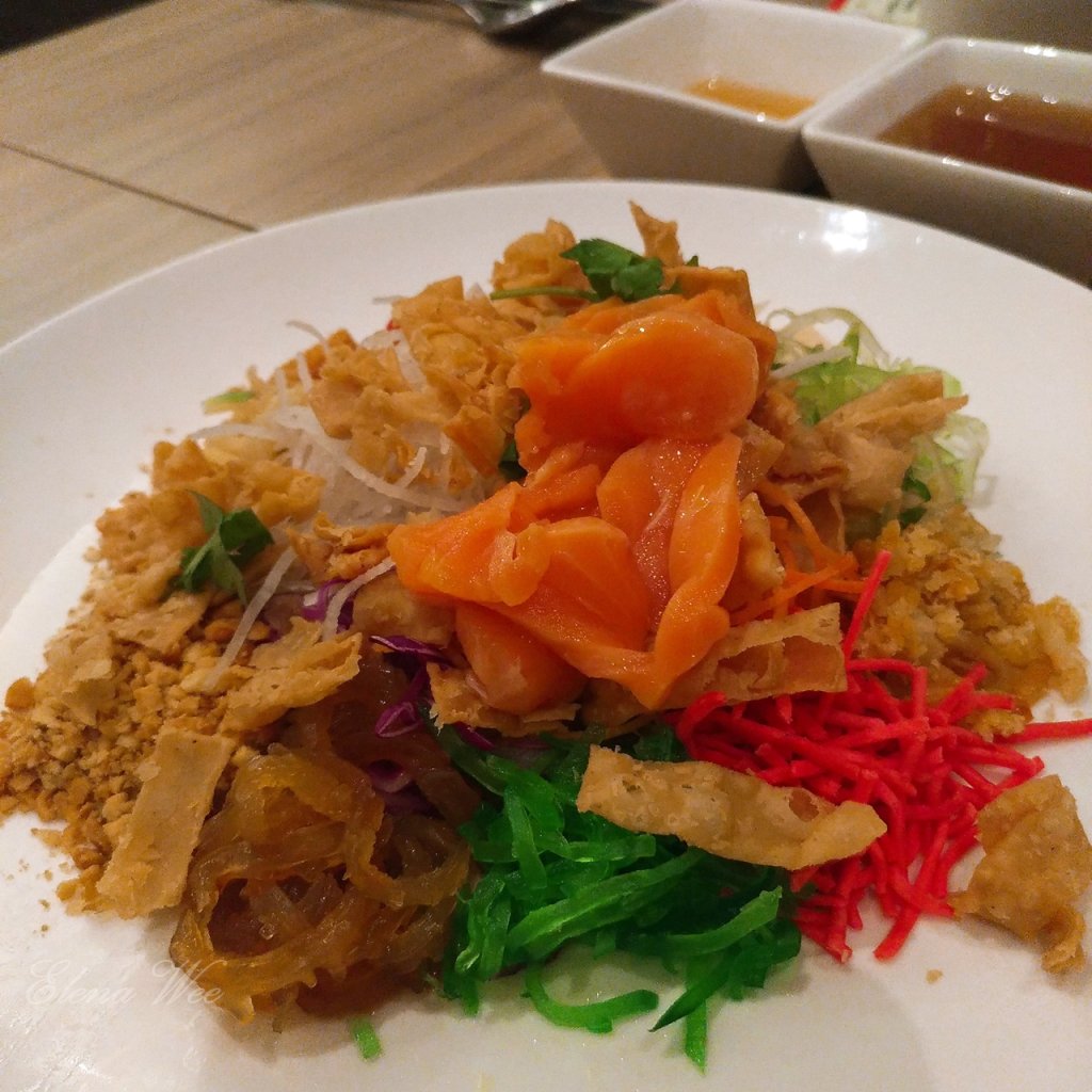 angel_LINA's tweet photo. Chinese New Year Dinner Celebration at Pullman Miri Waterfront https://t.co/fDPpyHNpn5 https://t.co/iuJ2wp9UKc