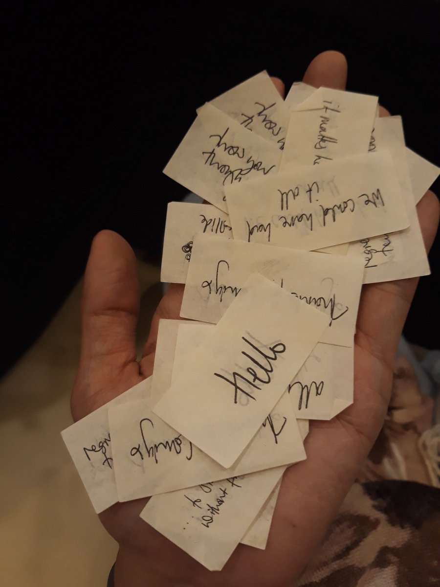 indeygarutey's tweet photo. Actually, kaya naman ako nag decide na manood ngayon ay para makuha tong confetti ni adele lol. Plus yung mga gifts ng mga ateng ko. πππ #HakotGiftsTeh ππ at....................nakasanayan na rin manood every concert ni @reginevalcasid pag feb ππ #paksyet #excuses https://t.co/9C5Xo3Y0hy