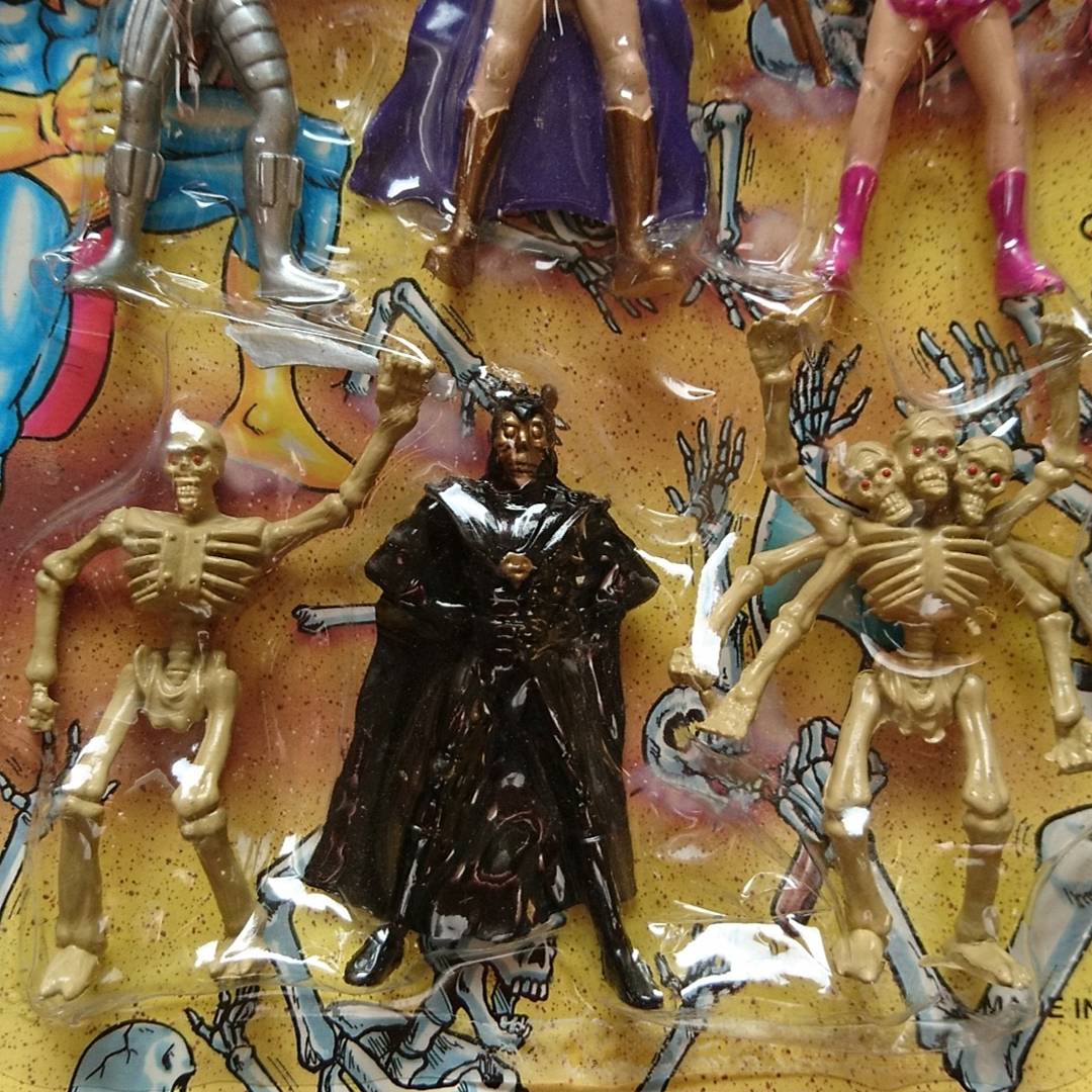 Knock-Off Collector tweet media
