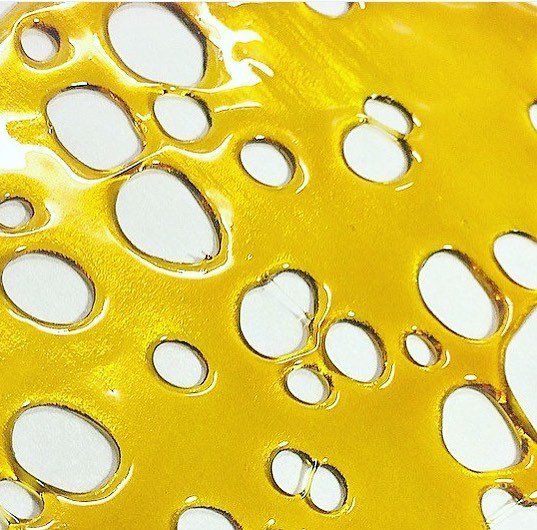 apple_dabs's tweet photo. Here’s some #SuperLemonHaze to get you into a #ShatterDaze 🍋🤤 Stay #lifted fam!! #appledabs #ShatterDay #wakeandbake #nugrun 😙💨
.
.
.
.
.
.
#shatter #dabs #dablife #dabstagram #terps #extracts #420 #420life #blazer #stoner #stoned #lit #high #highlif… https://t.co/mzDEOEIwbS https://t.co/sRCEpc30yY