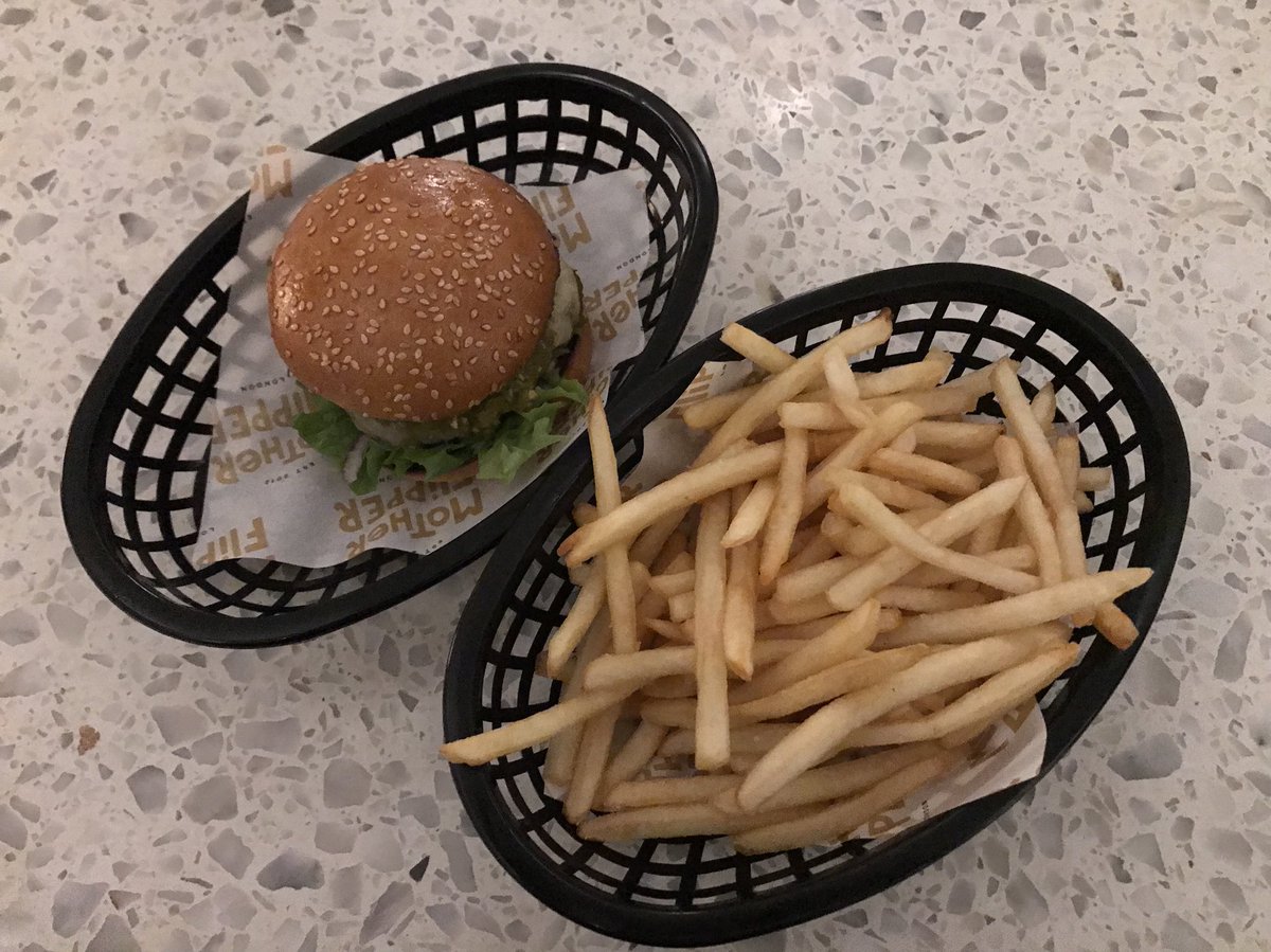 Flippin’ heck! The chilli burger and fries <a href="/MotherFlipperuk/">Mother Flipper</a> (based at <a href="/spikeandearl/">Spike + Earl</a> on Fridays and Saturdays until March 10th) are SO good! Get yourselves down there!