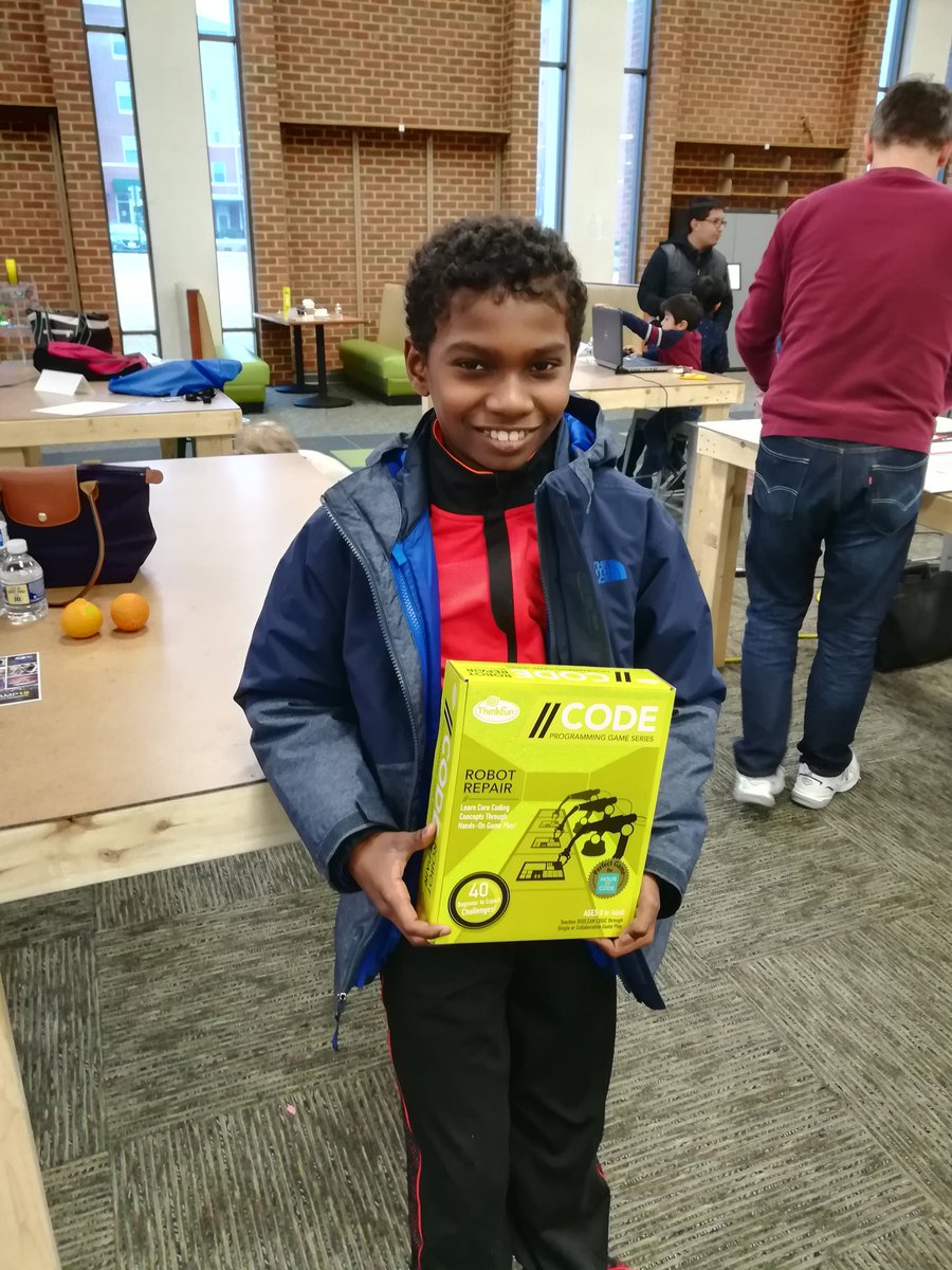 coolcodeawards's tweet photo. Thanks to @ThinkFun for the door prizes!#ReadySetCode #CSforAll #HourofCode #Code #STEM https://t.co/lM0LJxoEo0