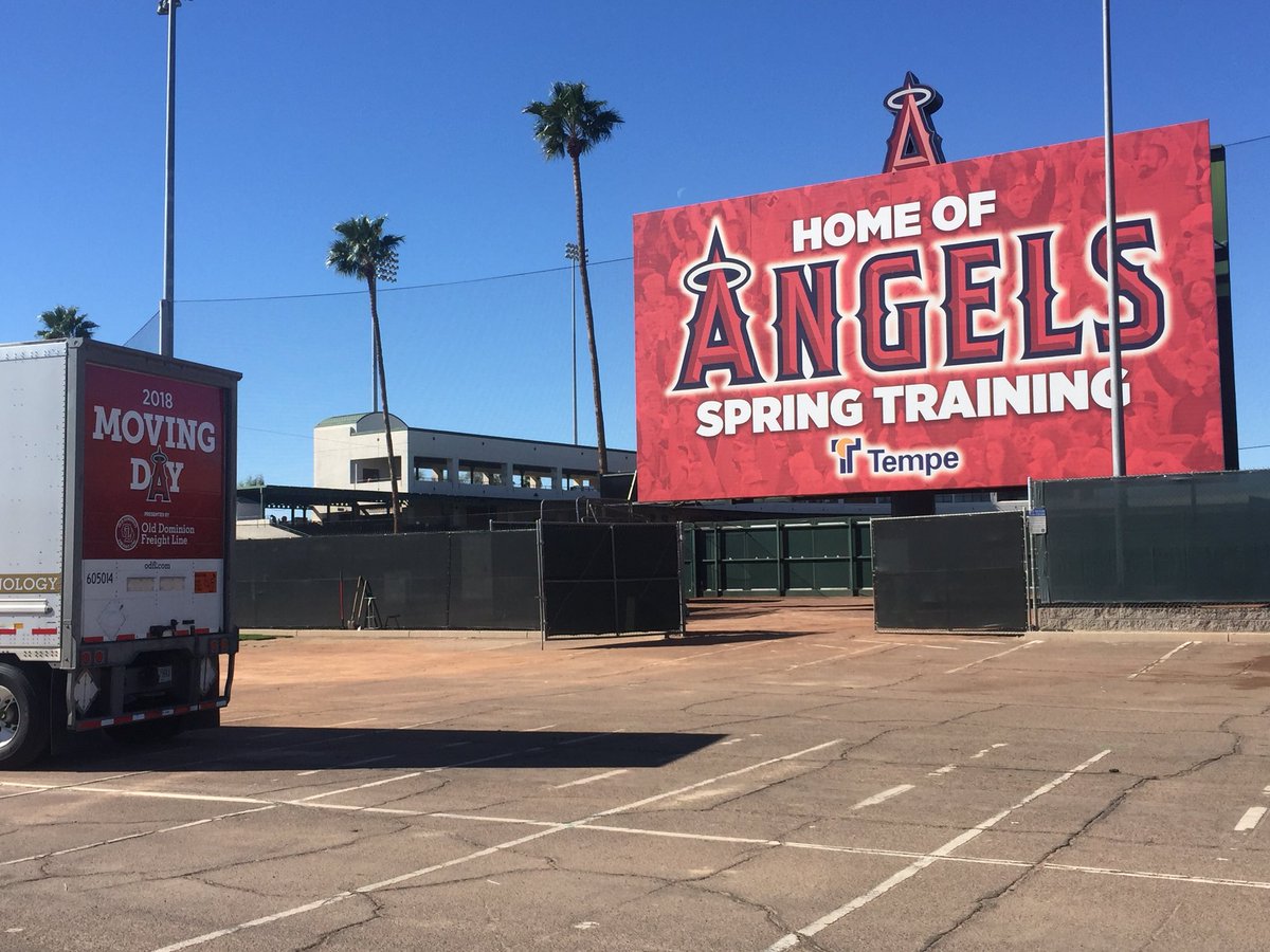One week ago, we sent our <a href="/ODFL_Inc/">ODFL, Inc.</a> Moving Truck on the #Road2Tempe.

Follow us on the 366-mile trip to <a href="/DiabloStadium/">Tempe Diablo Stadium</a> today for your chance to win some autographed items!