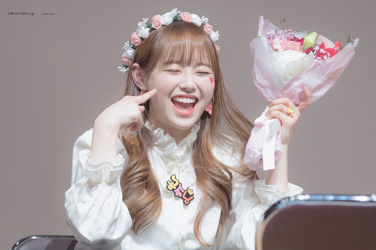 Chuu pics ♡ tweet media
