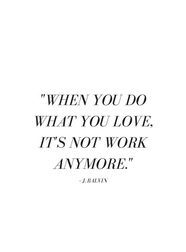 I'm a lucky, lucky woman 💜 and I'm grateful everyday for all the opportunities and experience, for being able to live out my dream.