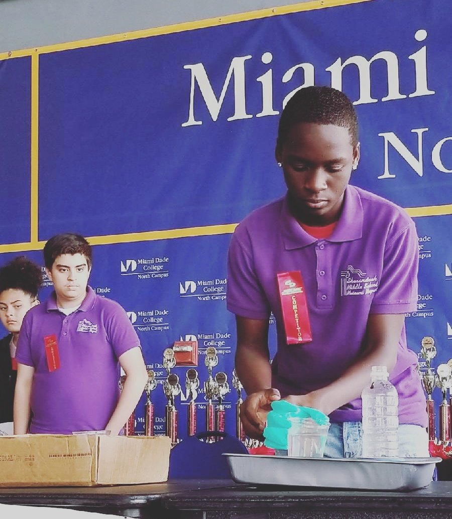 ShenandoahMS's tweet photo. Gino R. and Wade B. at the #2018STEAMExpo. These are Ms. Danisi's reading students who have incorporated STEAM principles into their learning all year. #SMSReading #SMSRobotics #SMSSTEAM @MDCPS @MDCPSCentral @MiamiSup @STEMDesignation @MDCPSSTEAM https://t.co/W3KN5DaF1N https://t.co/D8m11aoZtV
