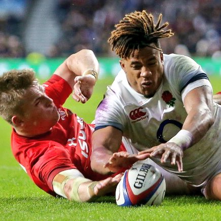 jodie_poacher's tweet photo. Can someone please explain how this wasn't a try... 🤔 #ENGvWAL https://t.co/cu2aYlZkRG