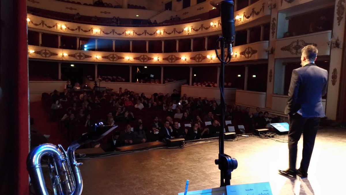 _aleradar's tweet photo. Una fotografia rappresentativa di questo #SEOANDLOVE ? Un concentrato di energia, passione, fatica ma tanta e tanta soddisfazione. 😉 Un onore aver preso parte a questo #IUSVEteam per @seoandloveit 😘 https://t.co/BA9LG17RK8