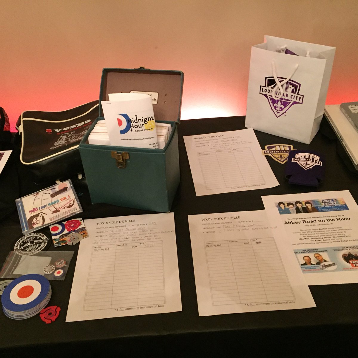 ThatDrivingBeat's tweet photo. Thanks to @loucityfc & @AbbeyRdonRiver for donating tickets for the silent auction at #voixdeville tonight! Come support @ARTxFM WXOX 97.1 with an evening of music, art, radio, @MileWideBeer, @Old502, and more! 6pm to late at 824 S. 4th St https://t.co/QxAEu7mrB5. $15! https://t.co/8Qy2e4sM8n