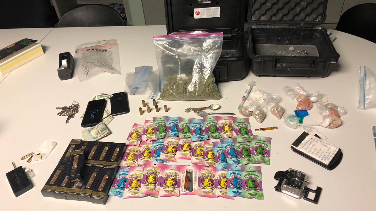 Deputy finds cache of drugs inside drunken driver's SUV, authorities say bit.ly/2BPAI2V https://t.co/7Tg1Re0vTB