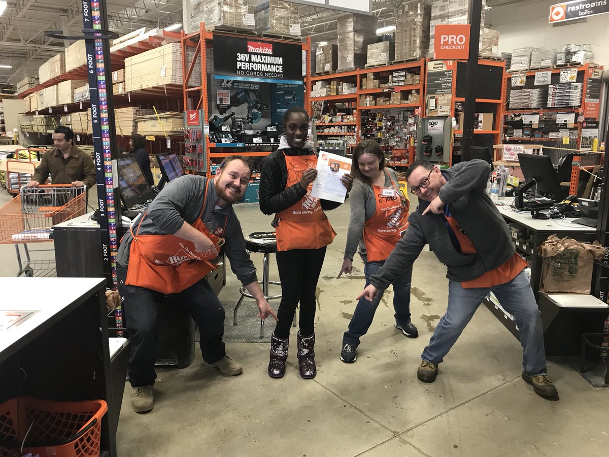 DokeyJason's tweet photo. Dymon is a rockstar in credit and had the glittered boots to match!!@McFarrenGary @JimmyPottsHD @Doug_Girardot @fedulchak https://t.co/Xg8YwefJlt