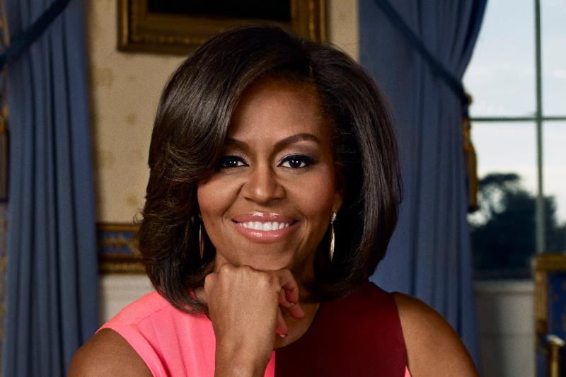 IPSSchools's tweet photo. We're so excited! Nearly 300 #myIPS high school girls get to spend time with the former first lady, @MichelleObama, thanks to the @womensfundindy! Learn more in the latest edition of our IPS newsletter, The Achiever: https://t.co/Xoz50btSNj https://t.co/NE02nk5Lni