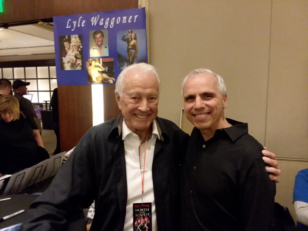 HerbieJPilato's tweet photo. With Lyle Waggoner 2day @ Hollywood Show. In 1996, I conducted phone interviews w/ him &amp; Lynda Carter 4 an exclusive Wonder Woman article I wrote 4 Starlog. I told him then &amp; now how much I love the first 1940s season of Wonder Woman, &amp; of course The Carol Burnett Show. Great guy https://t.co/SnkocLMiKx
