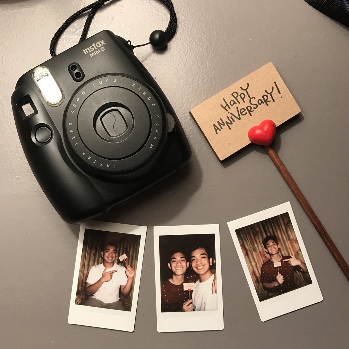eyy_ron's tweet photo. A year ago I was in the closet, constantly sad and afraid of accepting the real me. I never thought I’d meet this special person. He brings so much happiness in my life and I couldn’t ask for a better partner 💞☺️. Happy anniversary my love ❤️. https://t.co/08B7Q0RxU6
