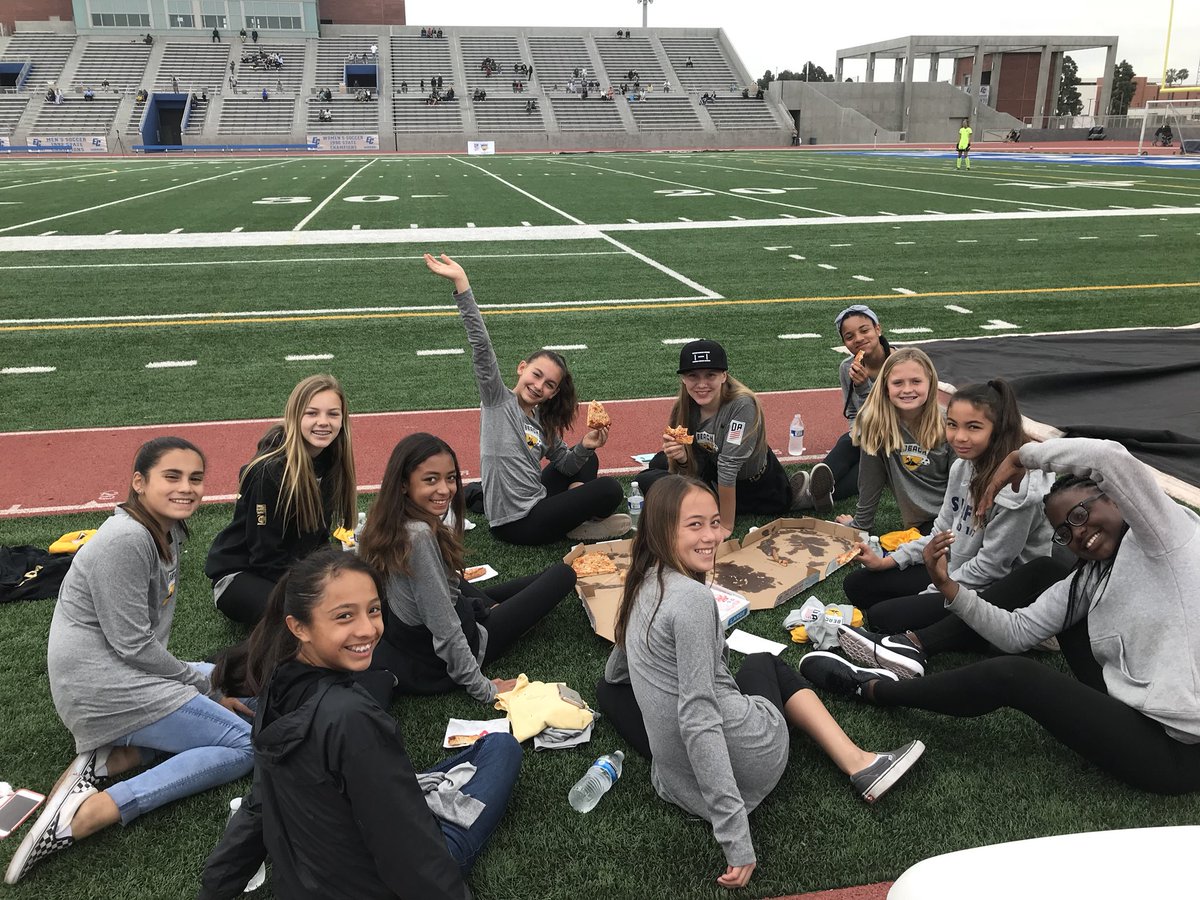 VBoardman10's tweet photo. A glimpse of the future 💛... @Beachfutbolclub #homegrown #preacademy #DApathway #ballersinthemaking https://t.co/9V6qnALGA2