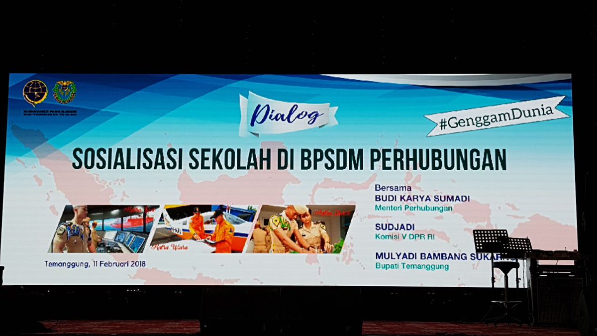 CurugPPI's tweet photo. Dialog Sosialisasi Sekolah di BPSDM Pehubungan
dengan tema "MELANGKAH MAJU MENGGENGGAM DUNIA"
Bersama Menhub @BudiKaryaS , komisi V DPR RI SUDJADI dan Bupati Temanggung MULYADI BAMBANG S di kantor Sektaris Daerah Temanggung. 
#GenggamDunia @434jupiter @BPSDMP151 @kemenhub151 https://t.co/3MoknjZF4O