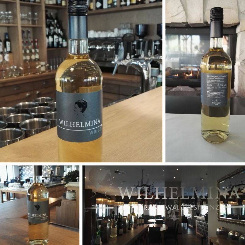 SchlssBasthorst's tweet photo. Passend zu unserem Restaurant gibt es in Kürze den Wein Wilhelmina. 👑🏰
Vielen Dank an den Weinhandel Krömer für diesen vorzüglichen Wein. 🥂 https://t.co/G5r3VSji3V
