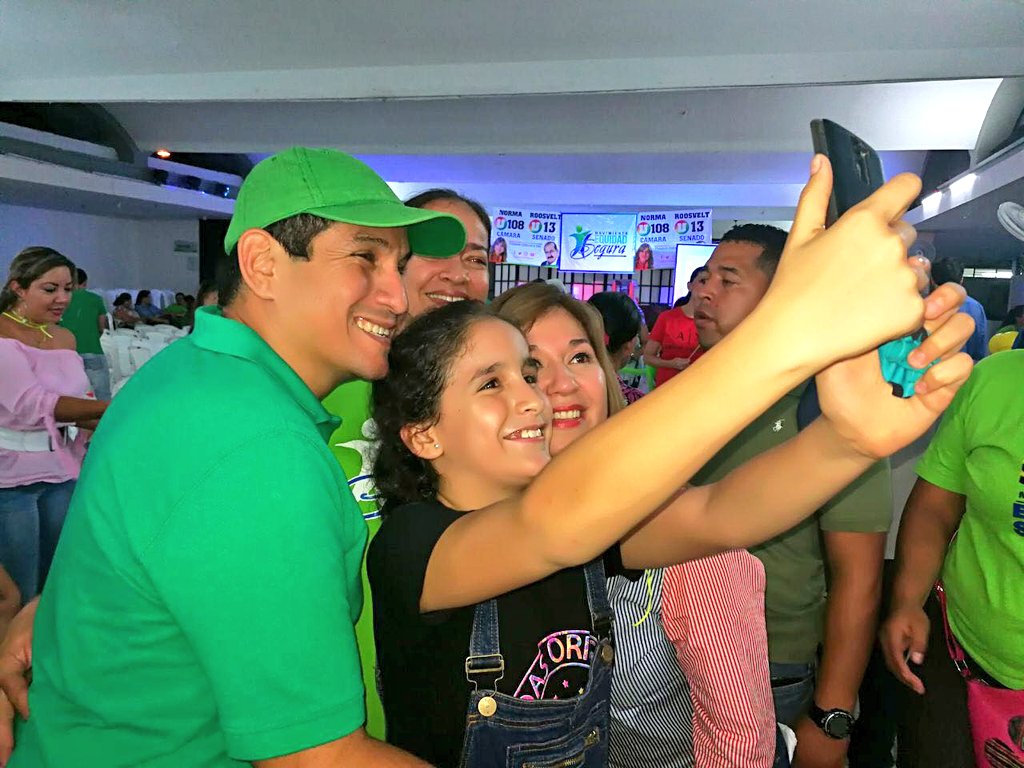 normahurtados's tweet photo. Espectacular cierre de campaña vivimos en el corazón del Valle junto a nuestros amigos del grupo Equidad Segura y líderes de esta región. No seremos inferiores a la confianza depositada en este proyecto! #CámaraNorma #CámaraU108 #SenadoU13 https://t.co/9kY7U9uYrD