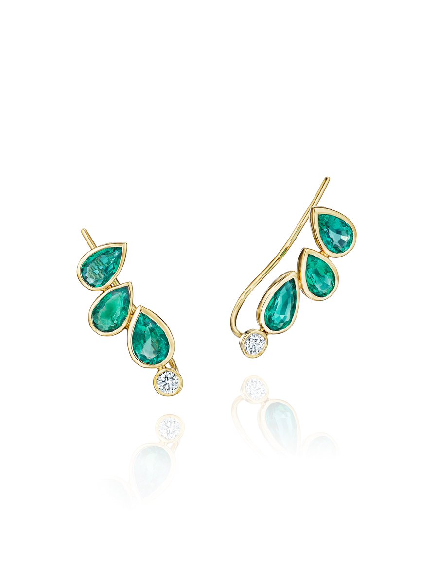 Upgrade your NYFW look with these stunning pieces from local designer <a href="/MisaharaJewelry/">Misahara</a> .
#gemfieldslovescolour #alifeincolour #Misahara #emerald #Zambia #NYFW