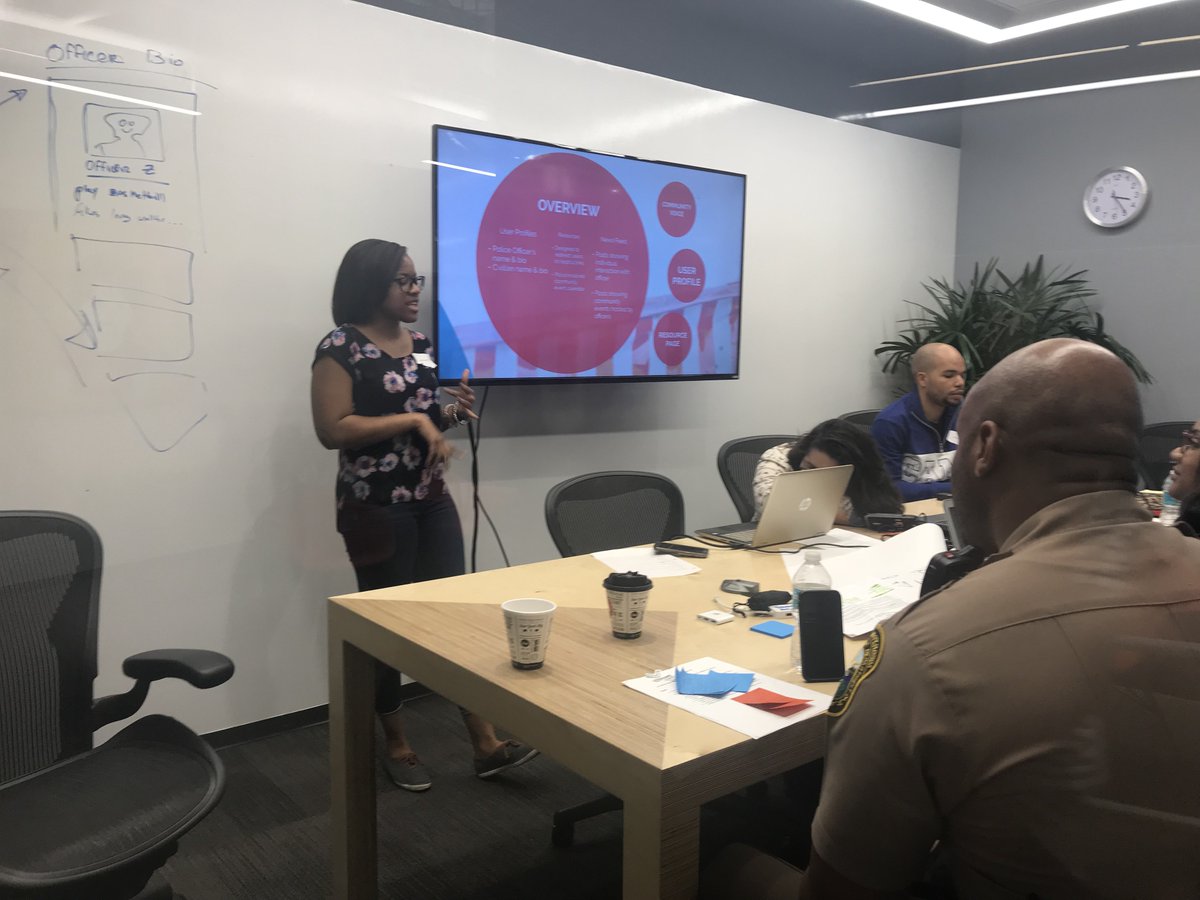 Huge shout out to our partners <a href="/FIU/">FIU</a>Engagement @FIU @fiulaw and our amazing <a href="/fiuhonors/">FIUHonors</a> volunteer, Daniel Finster! Also check out FIU CS student Rose Ingrham holding it down for her team. Thank you for your support of #ABAJusticeHackMiami! <a href="/saif305/">Saif Ishoof 3️⃣☕️5️⃣</a>
<a href="/cLavernia/">Caryn Lavernia</a> <a href="/freddie602/">Michelle M</a>