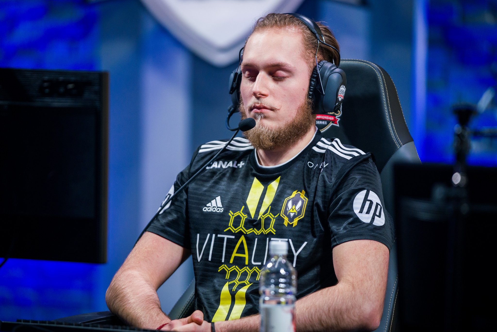 Team Vitality ? on Twitter: "? Team Vitality └? League of Legends └? Meme material └ ? Cabochard.jpg… "