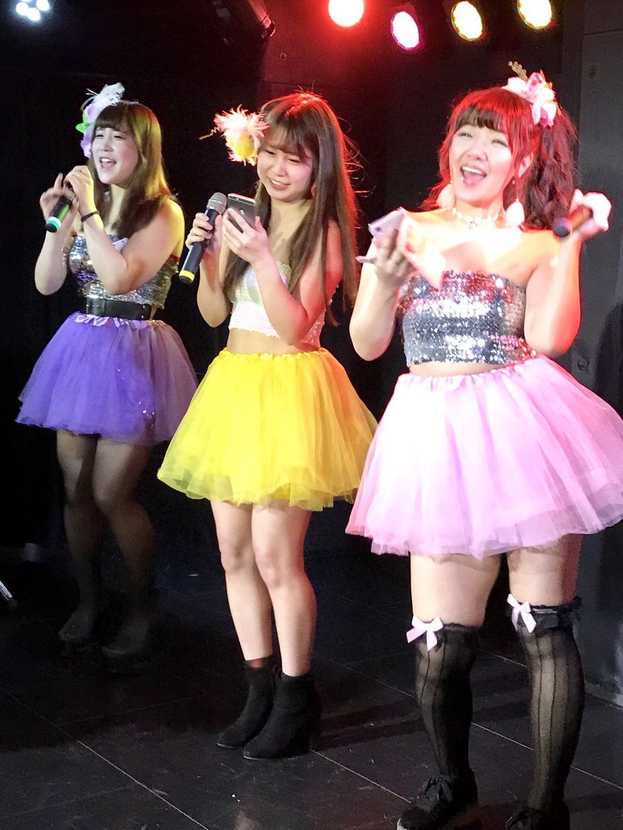 kagawatch's tweet photo. 2/10
#乙ナティック浪漫ス 主催ライブ、
続いての演者���、
#pussy3。
こちらも初見でしたが
色々な意味で強烈なインパクトのある
ユニット。
そのユニット名が示す通りの
下ネタ満載のステージで 彼女達の口から
次々と 放送禁止用語 が連発される
ステージは 圧巻です。 https://t.co/3ZDaSPY9T8