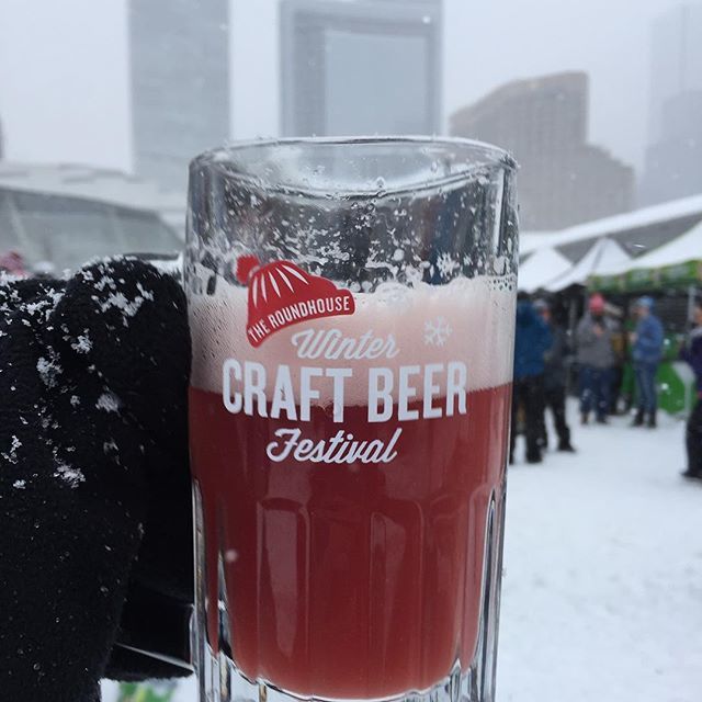 kipsmith's tweet photo. Snowmageddon does not stop beer! Winter Craft Beer Festival was such great day and the snow made it nicer! And lots of amazing beer. #steamwhistlecraftbeerfestival #craftbeer #saturdayfunday #beer #ontariocraftbeer https://t.co/TVSBKEJLGI https://t.co/qRoWVtBfOV