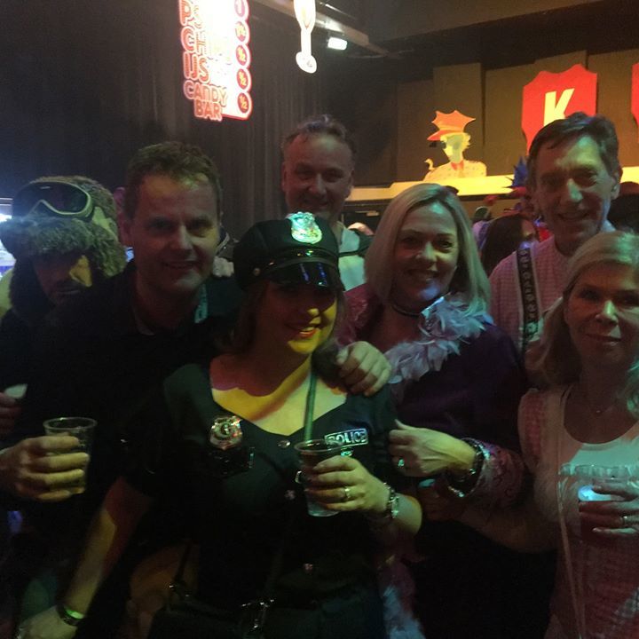 Ernstdoff's tweet image. Tagged!