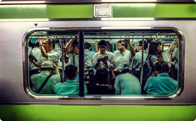 電車の車内 Twitter Search Twitter