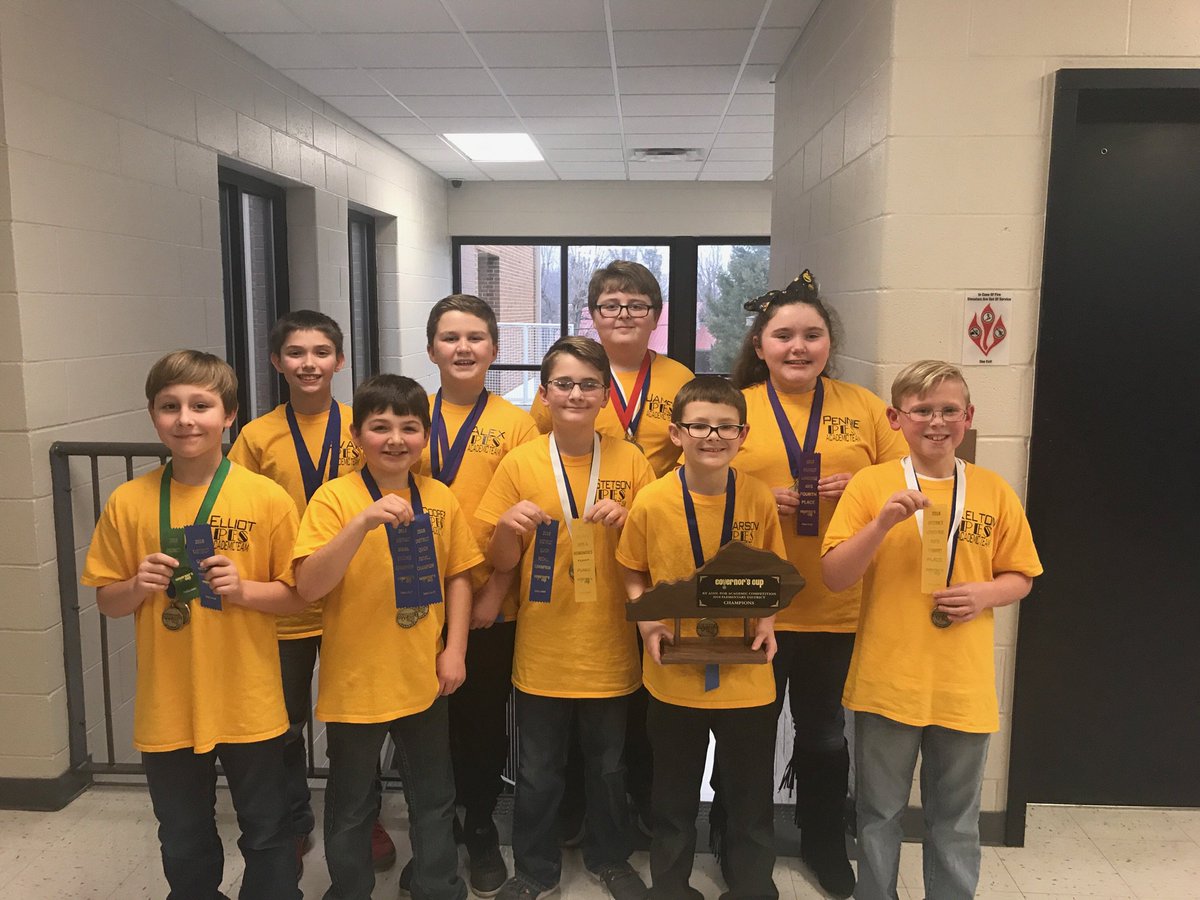 BowlesGreg's tweet photo. Overall Winner - District Champions!! 1st time for Providence Elementary!! https://t.co/DwxEmzZVXH