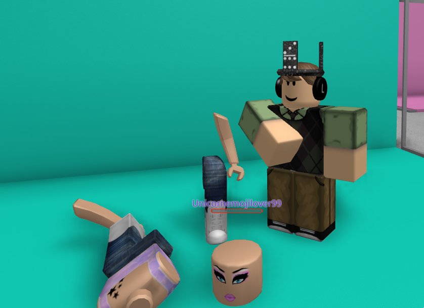 Chadthecreator No Twitter I Ve Made My First Friend In The Roblox Modeling World - dalilacorn2000's friends from roblox
