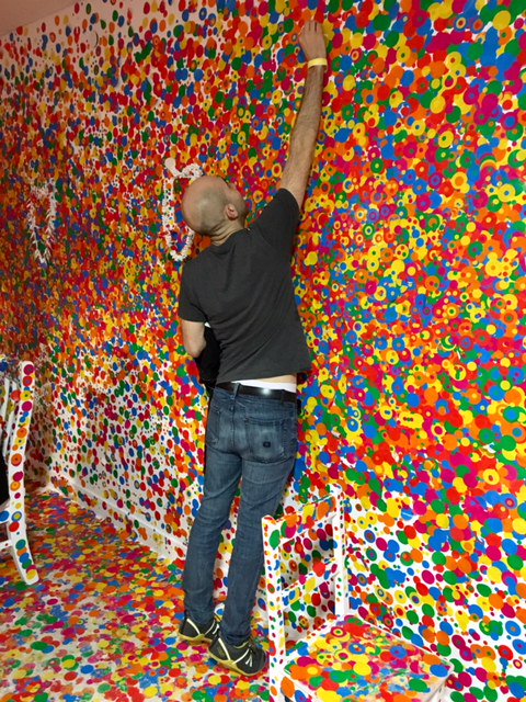 Wunecks's tweet photo. Visited the Auckland Art Museum, which featured Yayoi Kusama's "The Obliteration Room". I dutifully participated in the obliterating #dotsarehot https://t.co/RfTe253Ean