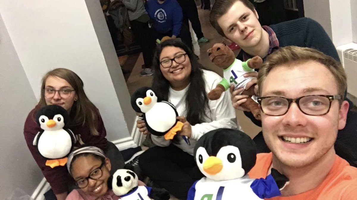 LancerPro's tweet photo. We want see your animal selfies with the hashtag #lppresents 🐧🐴🐼 https://t.co/3dOdGz5urG