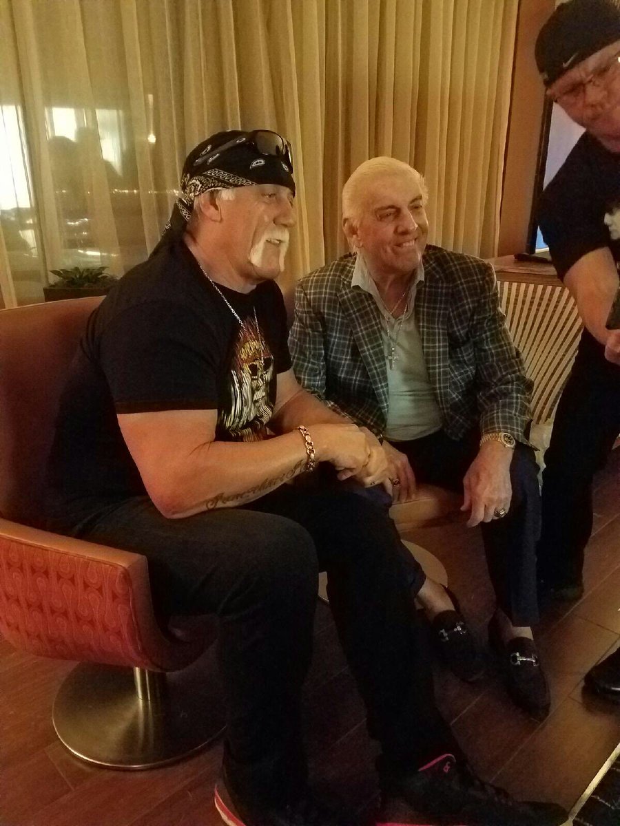 RicFlairNatrBoy's tweet photo. Fun At The Hard Rock! WOOOOO! https://t.co/2bCOgexXld
