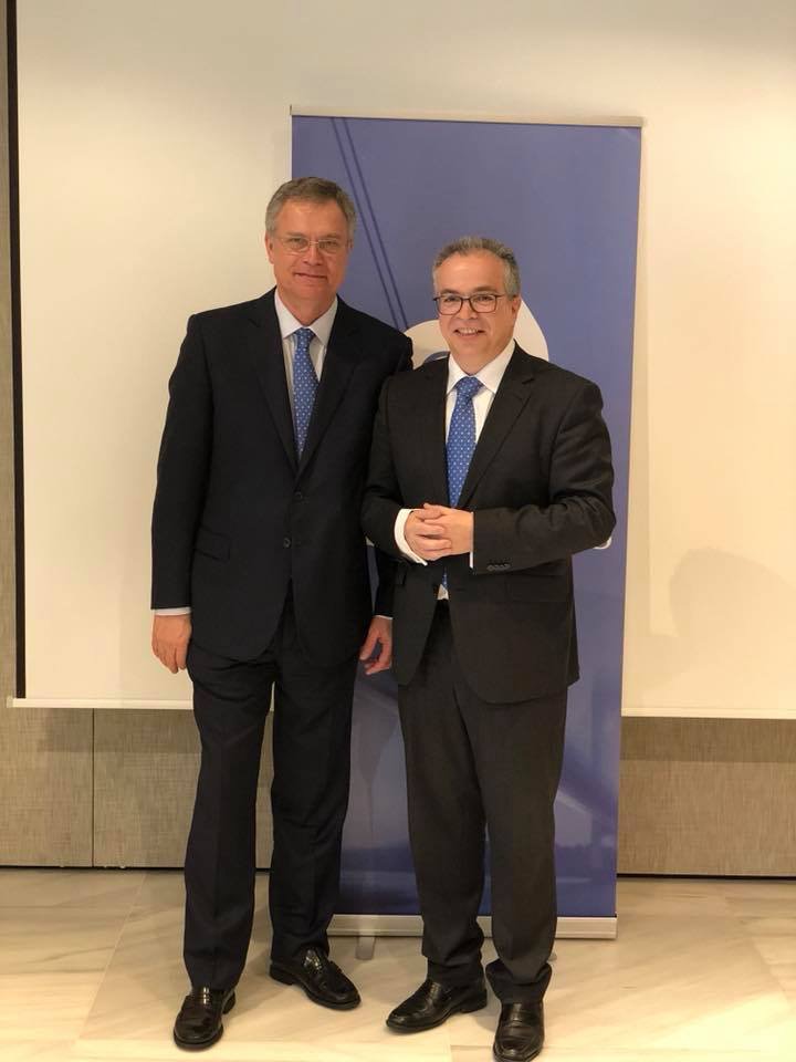 DCascon's tweet photo. Javier López nuevo presidente de Hispajuris Abogados
https://t.co/prm5V4Z629 https://t.co/irZRrUy82E