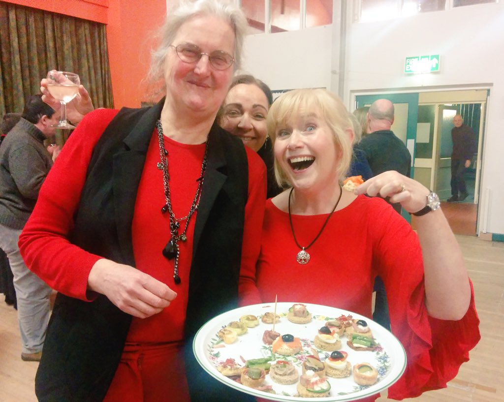 OneVoiceCC's tweet photo. Amazing evening at the Church of the Ascension in #Torrisholme! We were treated to canapés and cake too! Thank you to a very happy smiley audience! #OhHappyDay! 👏🎶👏🎶👏🎶 https://t.co/HUPEyDCVQ3