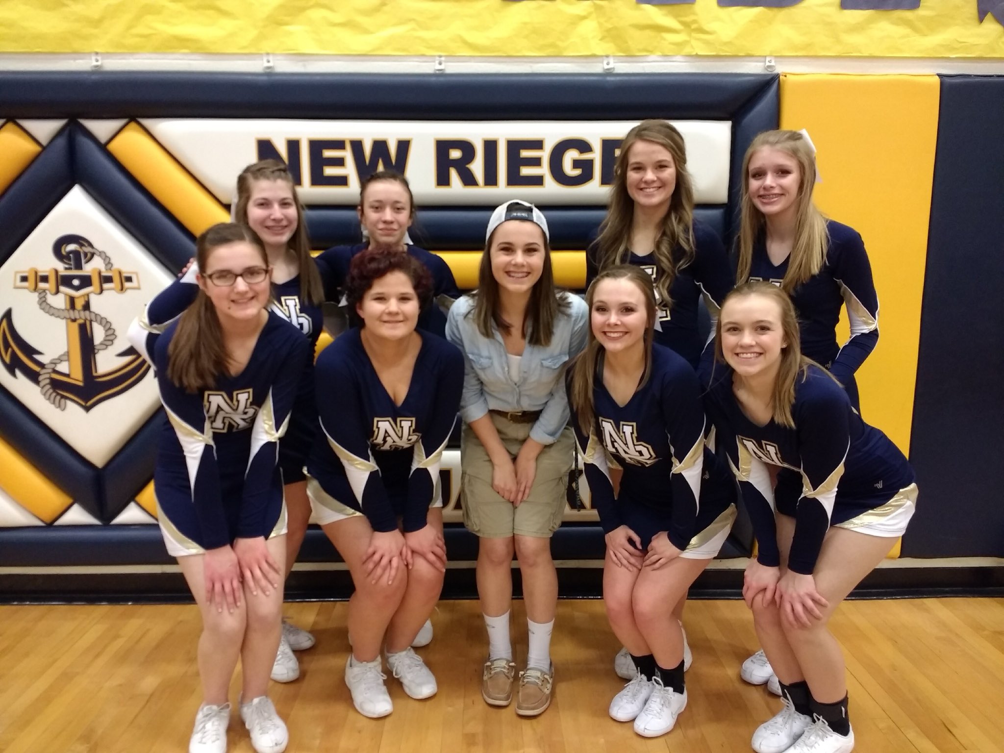 New Riegel High School Cheerleaders (NRHSCheerios) / Twitter