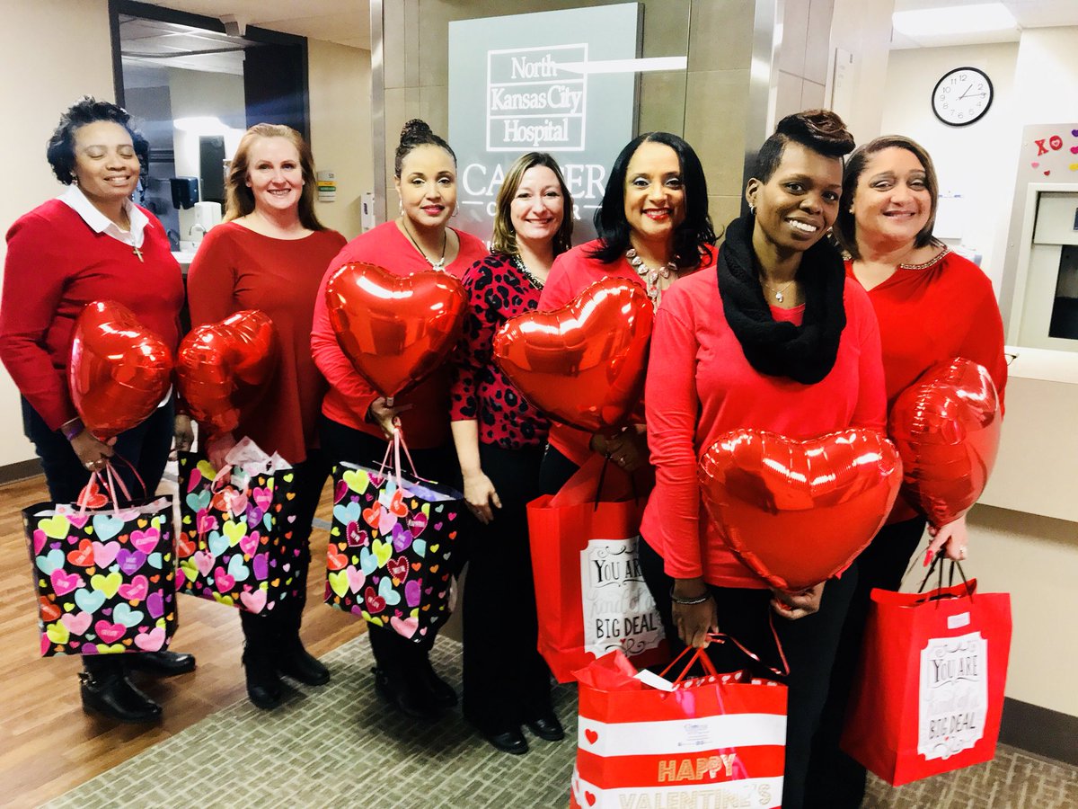 givehopehelp's tweet image. Words can not express the blessing it is to uplift cancer patient’s in honor of V-Day with the Giving Hope &amp;amp; Help LOVE Bags 4 Cancer. THANK YOU WORLD  CHANGER VOLUNTEERS, DIFFERENCE MAKER DONORS &amp;amp; CORPORATE SPONSORS.
#GiveHopeHelpLOVEBags4Cancer @ResearchMed @NKCHospital @fox4kc