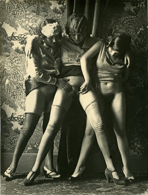 Girls Schulmaedchen Retro Fisten