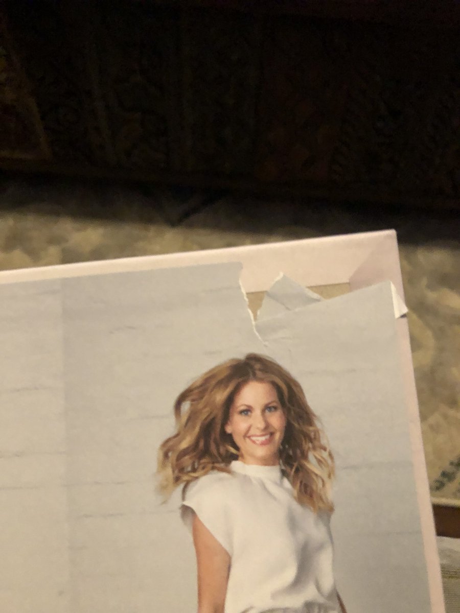 CassTThompson's tweet photo. Just finished my copy of Stayin Stylish and the back is torn... so sad, but such an amazing book @candacecbure! #ABitOCD https://t.co/9BM905A4cf