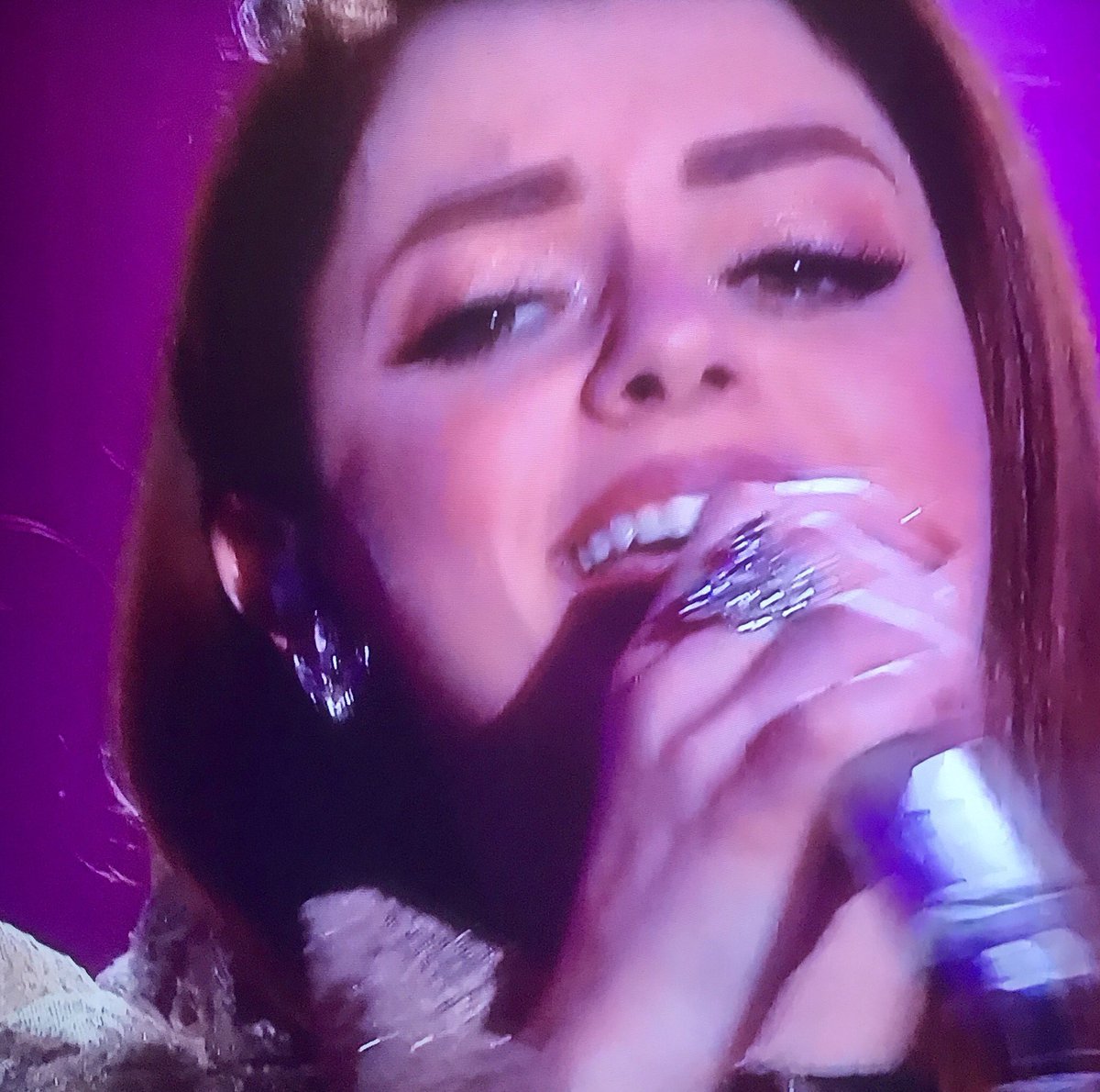 Arcangelo_DP's tweet photo. Vaiiiiiiiiiiii @NaliOfficial  topppppppp #Sanremo2018 https://t.co/oy4hM09EJz