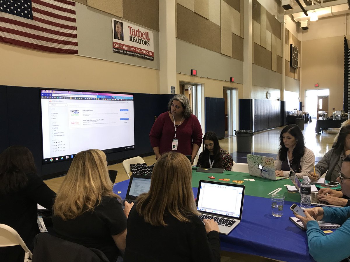 mimg1225's tweet image. More #funPD @edtechteam @DesertSandsUSD Playground with @HollyClarkEdu showcasing @Flipgrid #edtechteam