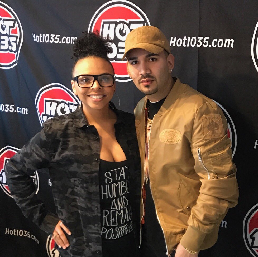 CKBPshow's tweet photo. It’s time for the Show!! @CRISCOKIDD catches up with @G_Eazy. Then @King_Sinz sits with @Miss_Alynette &amp; @DJEcto1 is on the turntables! 
PST Showtimes:
▪3-5p on #SKEENET via @dashradio
▪6-8p on @PowerHits281 
▪9-11p on @geckobradio 
▪10-12a on @MYDJsRadio https://t.co/MbDb6Ird7P