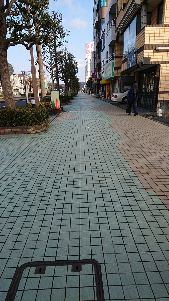 W_O_Unison's tweet photo. 〜道案内〜

JR五日市線 秋川駅を降りたら、北口(東急側)を出てください。
すると、写真1の景色になります。
そのまま道なりに進んで東急を目指しましょう！(写真2)
写真3の景色まできたら、右に曲がりましょう。
2,3分程で目的地の秋川キララホールに到着です！！
#青梅BF https://t.co/l0xjnYLyHh