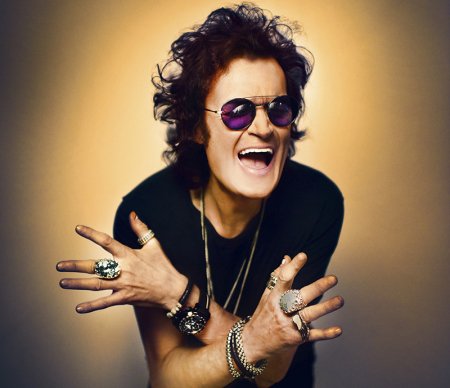 ctcfanzine's tweet photo. [INTERVIEW] Glenn Hughes @glenn_hughes talkin' "Roxanne" @RockAgainst1 @bccommunion #ClassicDeepPurpleLive 🔥 🇺🇸 👍 via #MaximumInk #HumanTraffickingAwareness #GlennHughes https://t.co/Ij3KnySQAz https://t.co/U2oGILlTW1